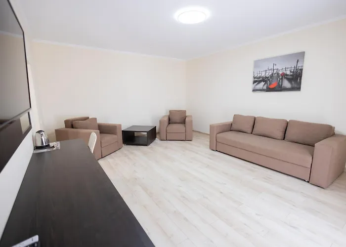 幻想曲酒店 4* 波利亚纳