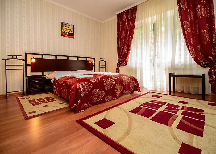 幻想曲酒店 4* 波利亚纳