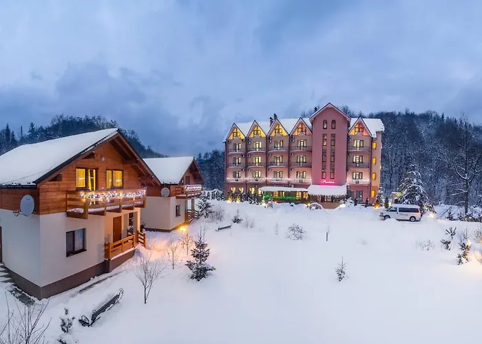 幻想曲酒店 4* 波利亚纳